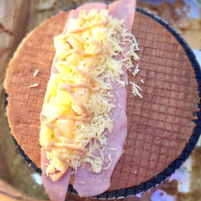 Hawaiana con Queso Bola