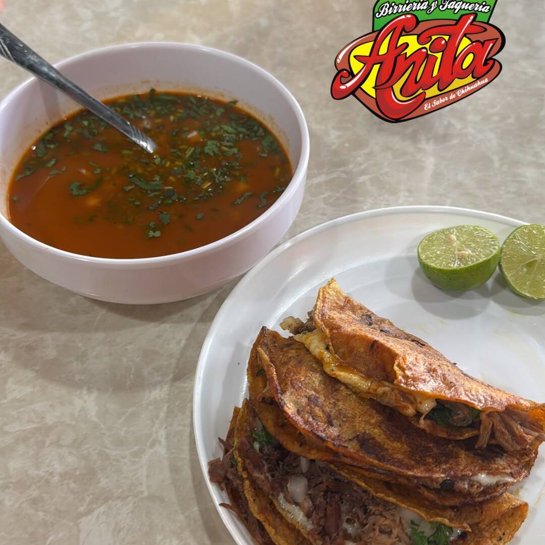 Quesibirria de Harina Birria de Borrego + Consome