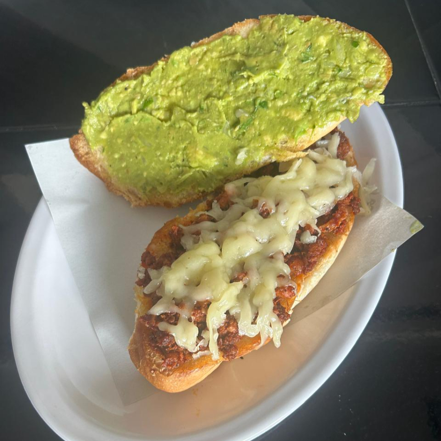 TORTA DE LONGANIZA CON QUESO