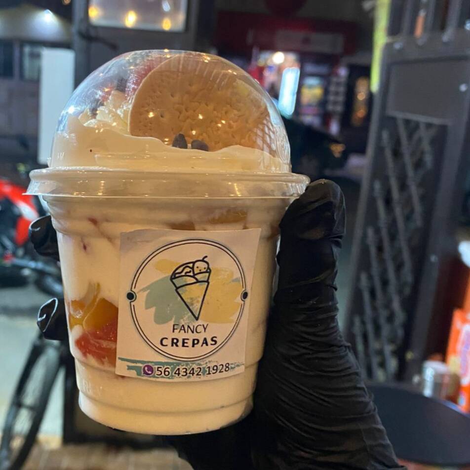 Fresas con Crema y Durazno Tamaño Junipor