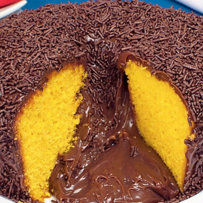 Bolo vulcão de cenoura