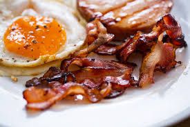 Huevos con Tocino