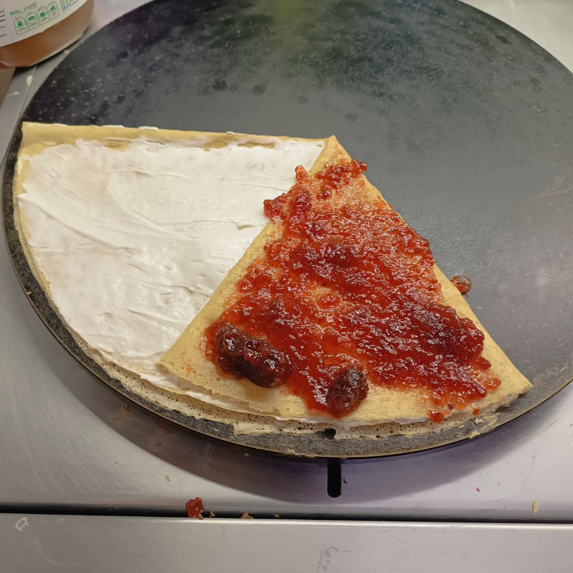 Crepa con Mermelada de Fresa y Philadelphia