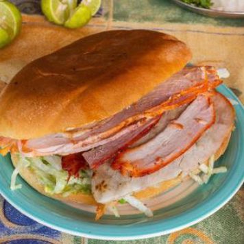 Torta GIGANTE de Pierna Española
