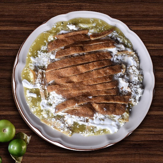 Chilaquiles Verdes con Milanesa de Pollo