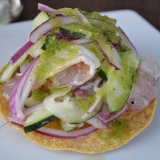 Tostada de Camarón en Aguachile
