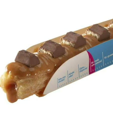 Churros formato tradicional, 15cm aproximadamente. Crocante, frito na hora com recheio a sua escolha e cobertura a sua escolha. Acompanha toppings e chocolate