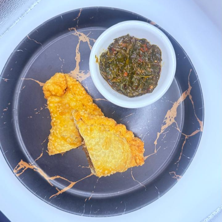 EMPANADA ARGENTINA DE CARNE