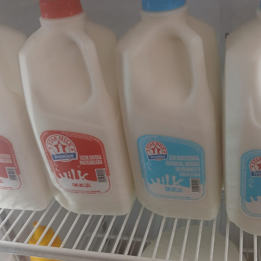 Leche 1/2 Galón Entera o Semidescremada