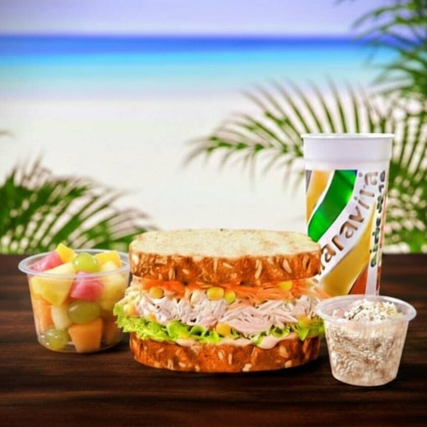 1 SanduÍche Natural La Fresh + 1 Salada De Fruta La Fresh + Guaravita !