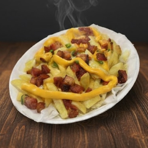 A clássica Batata Maluca! Batata frita crocante com calabresa, bacon e muçarela derretida, finalizada com cheddar cremoso e cebolinha. Você ainda pode turbinar com orégano, alho frito, azeitonas e queijo parmesão ralado nos adicionais! (Aprox. 500g)