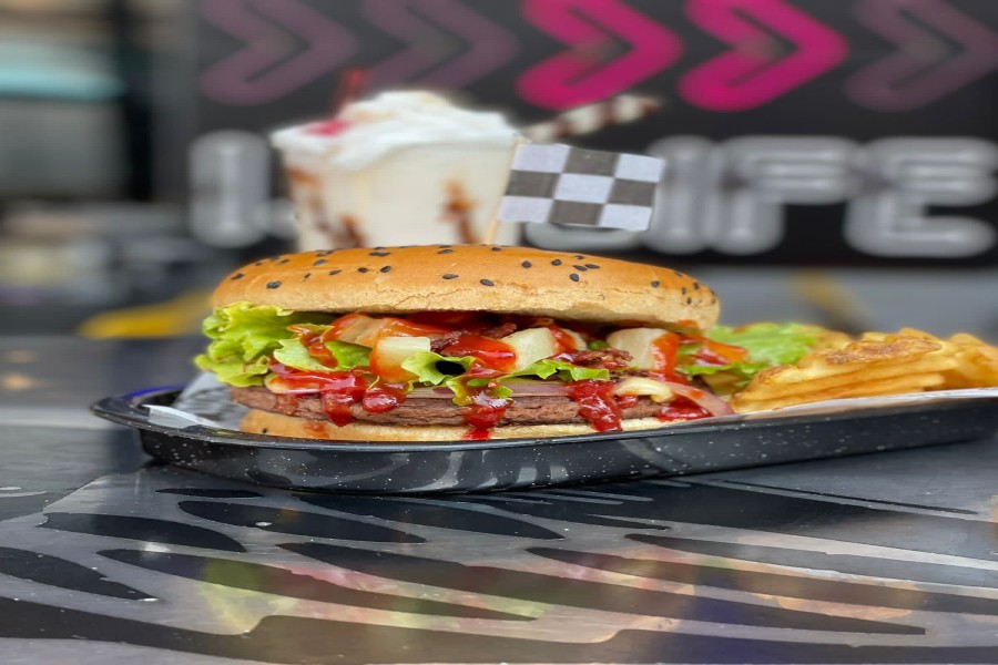 HAWAIIAN BURGER