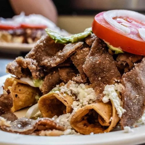 Flautas con milanesa