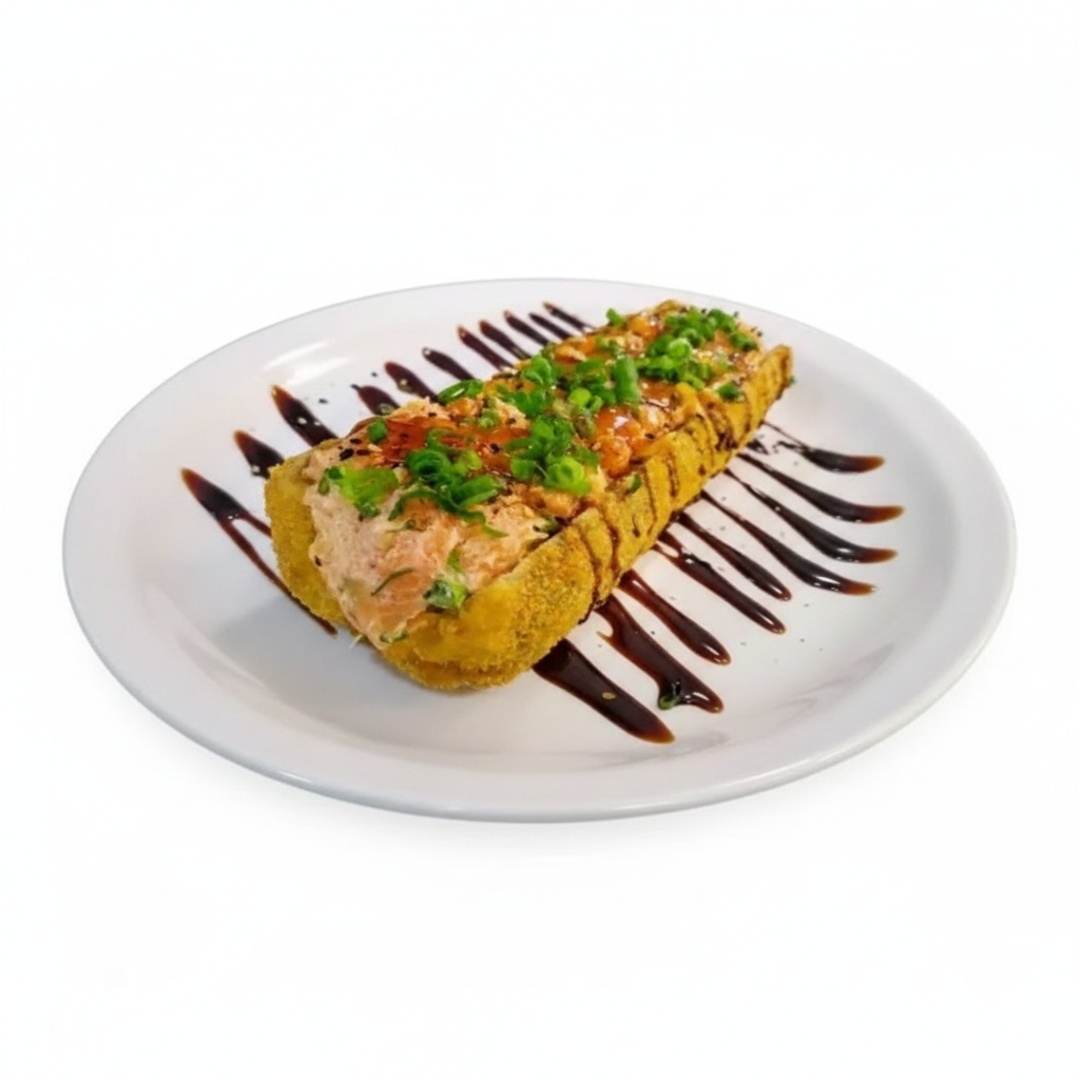 Salmão, camarão empanado, creme cheese, cebolinha, molho tarê