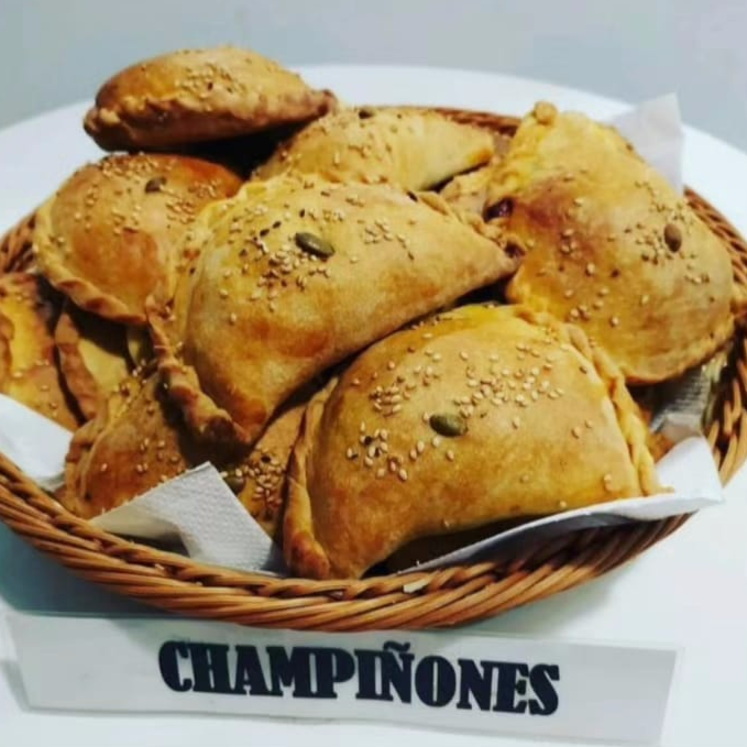 Empanada de Champiñones Vegana