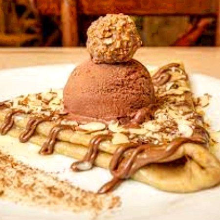 Crepe al Estilo FERRERO con Helado de COLOMBINA