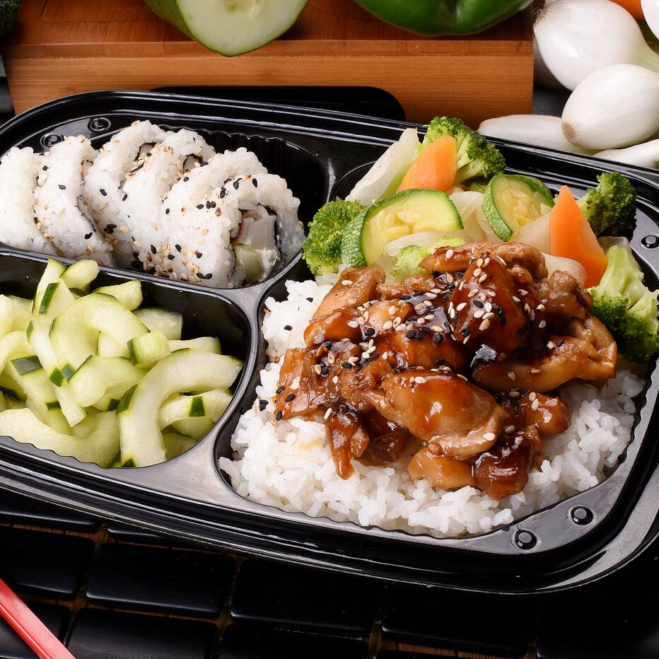 Teriyaki y 1/2 Sushi