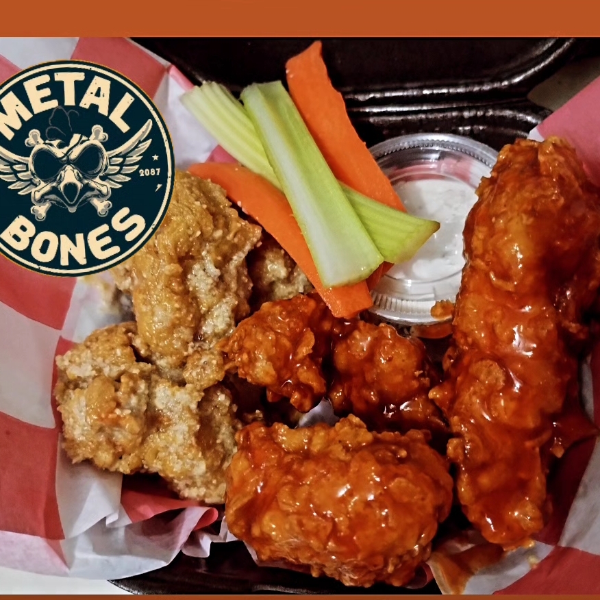 12 Boneless con Litro de Té Helado