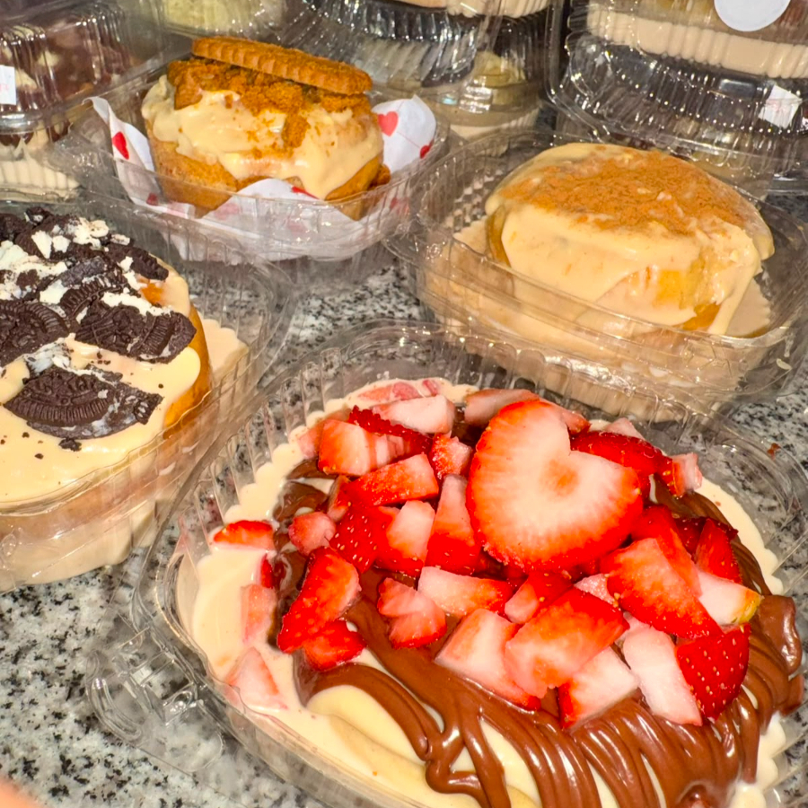 Rol de nutella con fresa y 3 leches