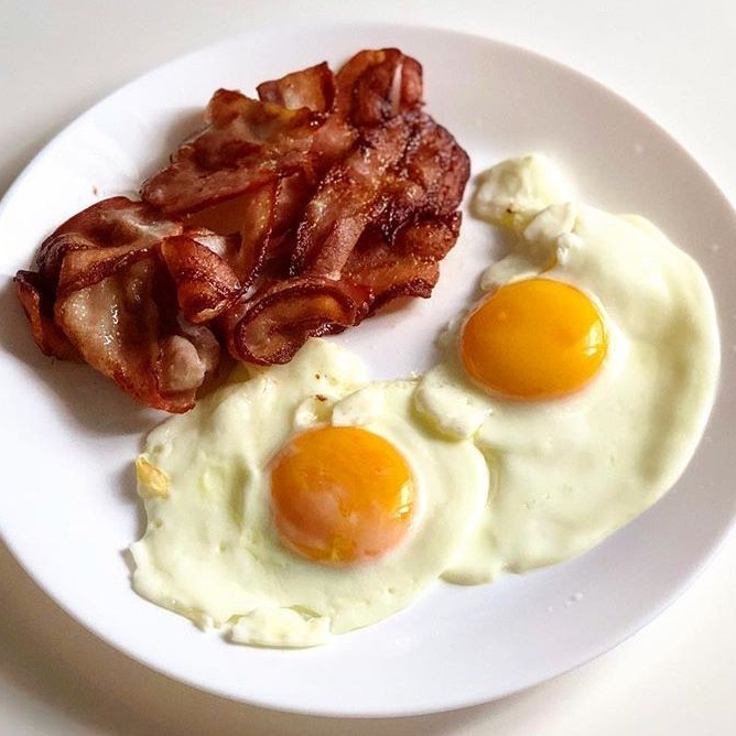 Blanquillos Con Tocino