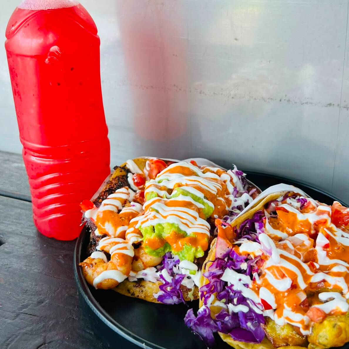 1 TACO DE PESCADO + 1 CAMARON ENCHILADO Y 1 AGUA