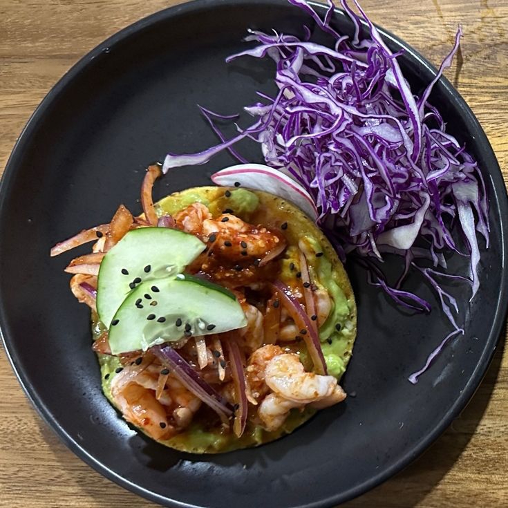 Tostada de aguachile rojo