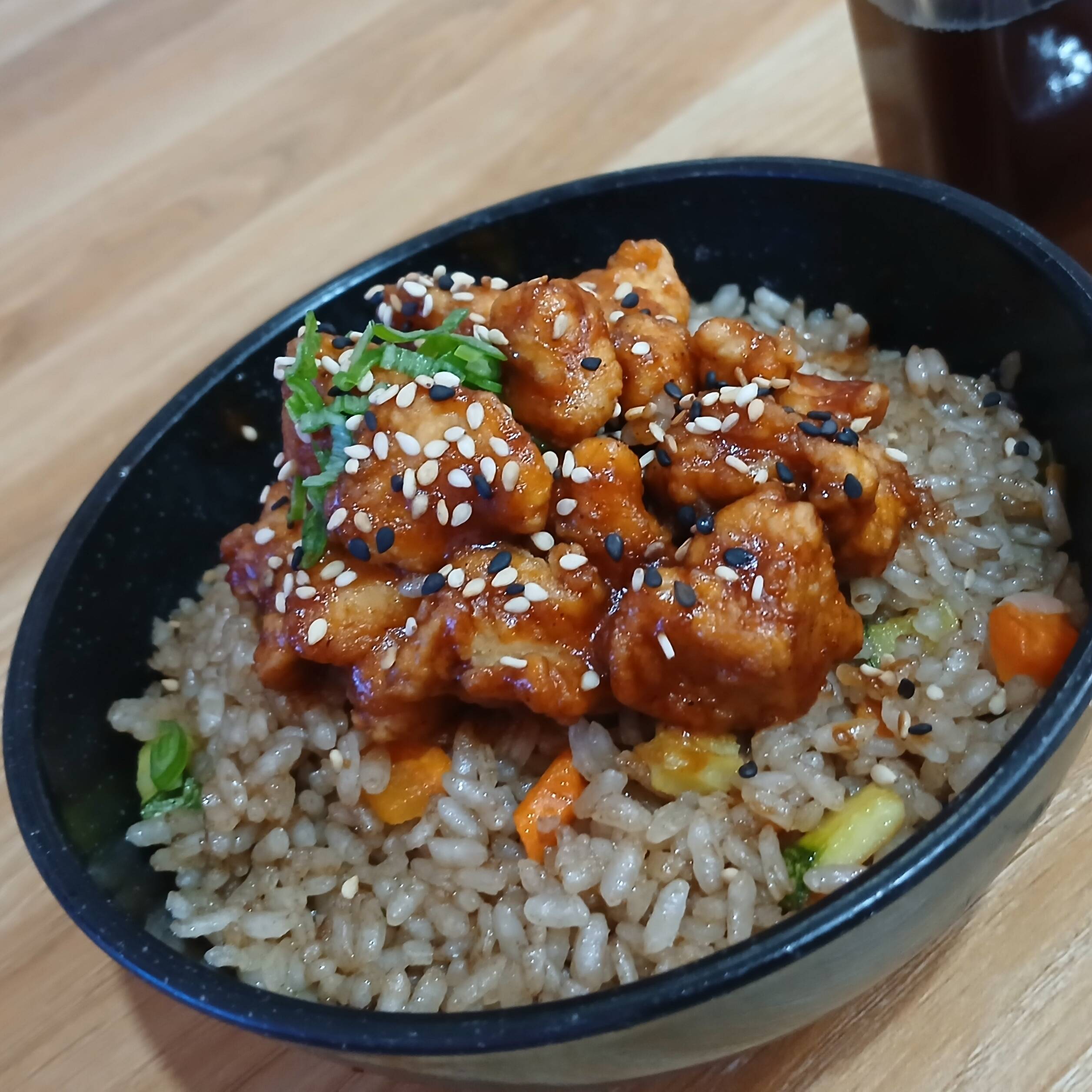 Yakimeshi con Pollo