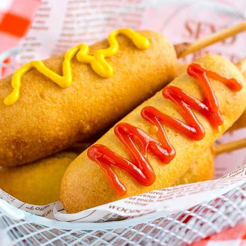 Corn Dog más Aderezos