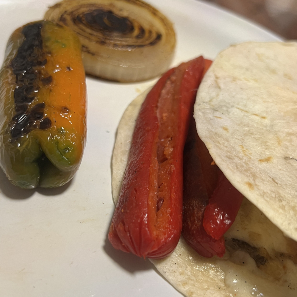 Quesadilla de Salchicha para Asar (al Carbon)