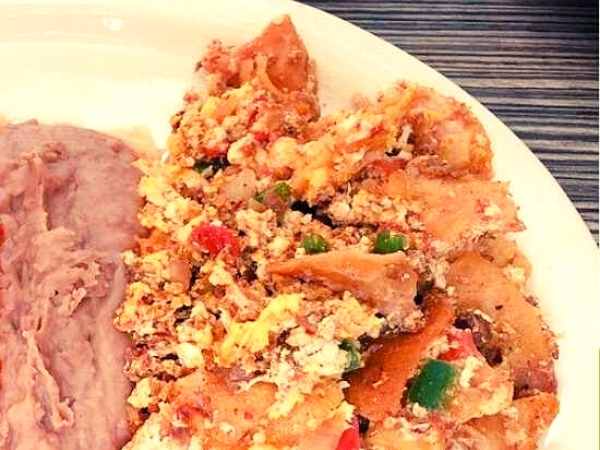 Chilaquiles a la Mexicana