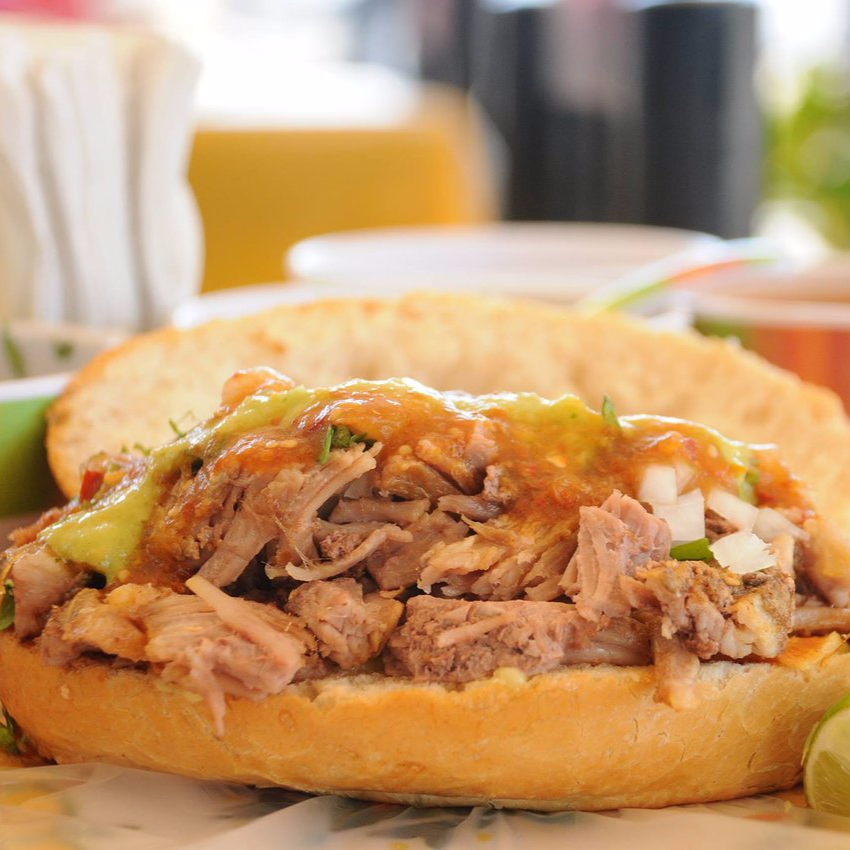 Torta de Carnitas
