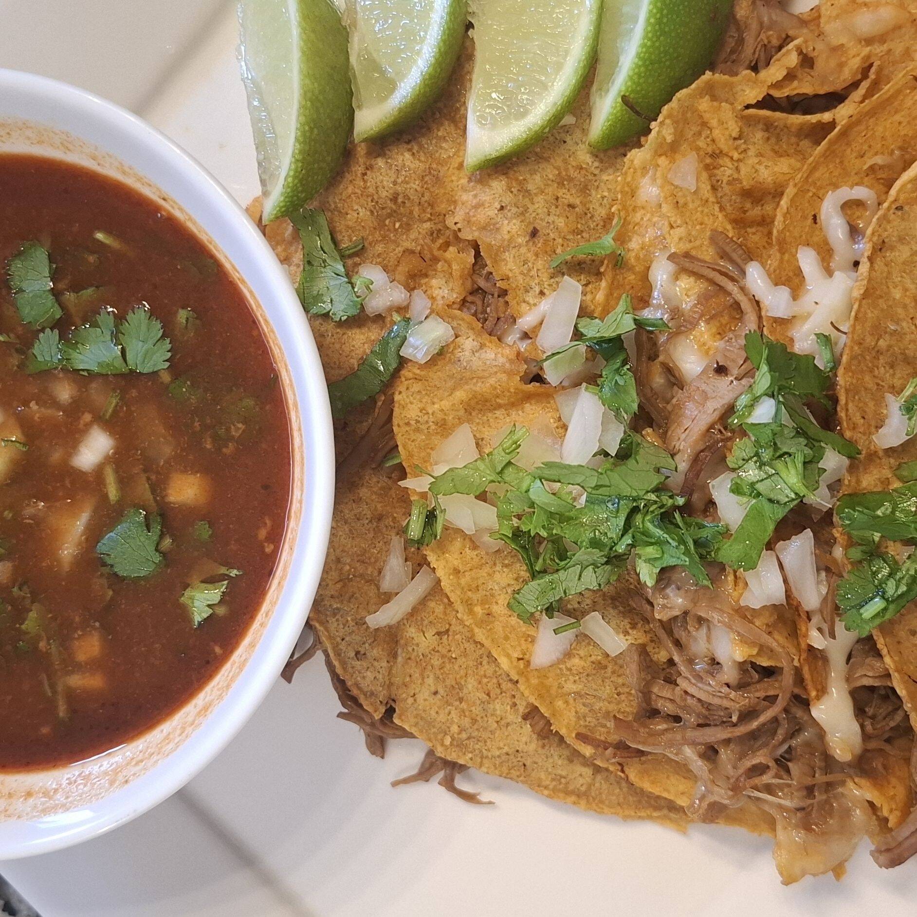 Tacos de Birria (3) con Papas Fritas