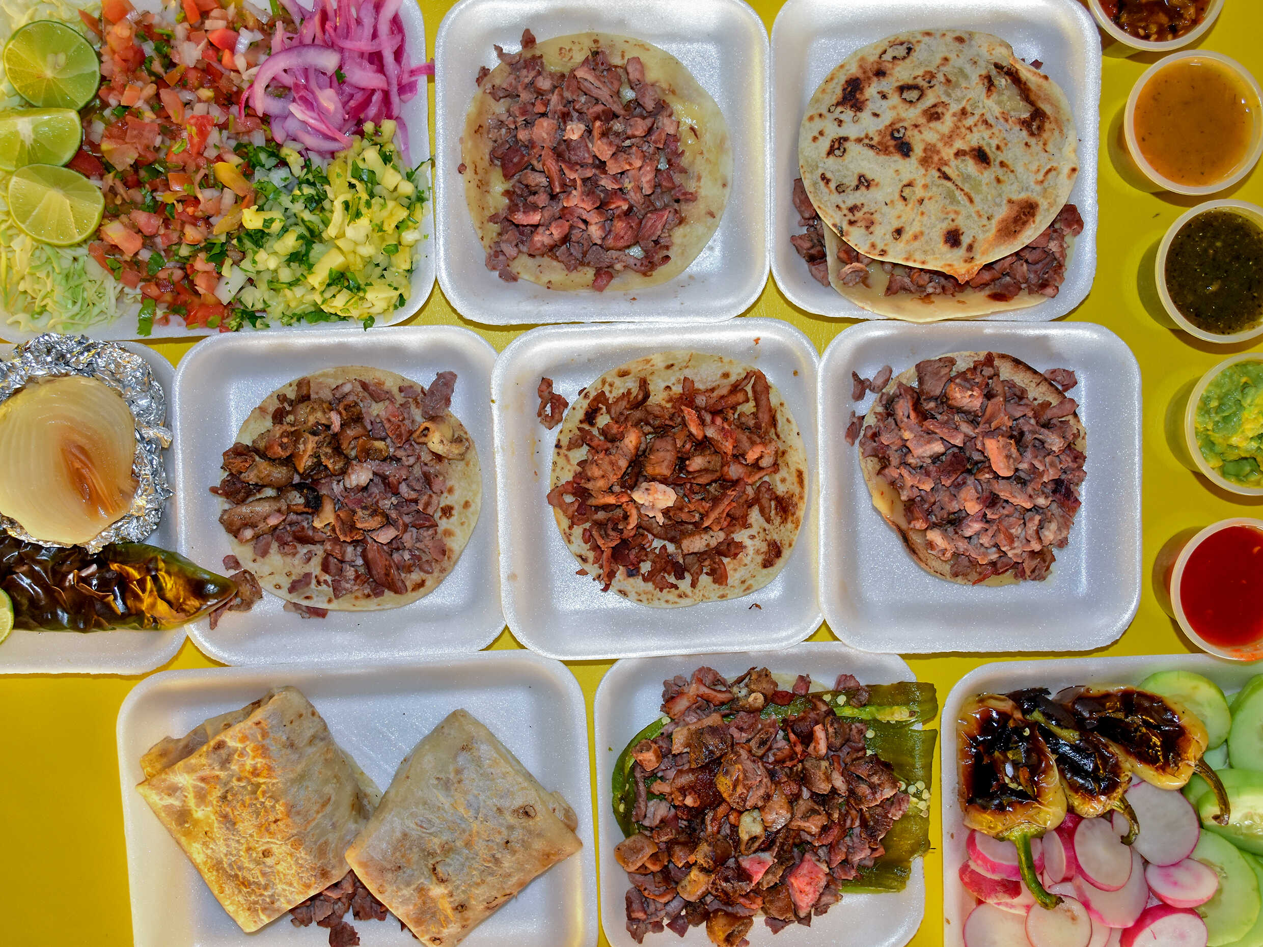 Tacos de Carne Asada el Chile Verde - Solidaridad