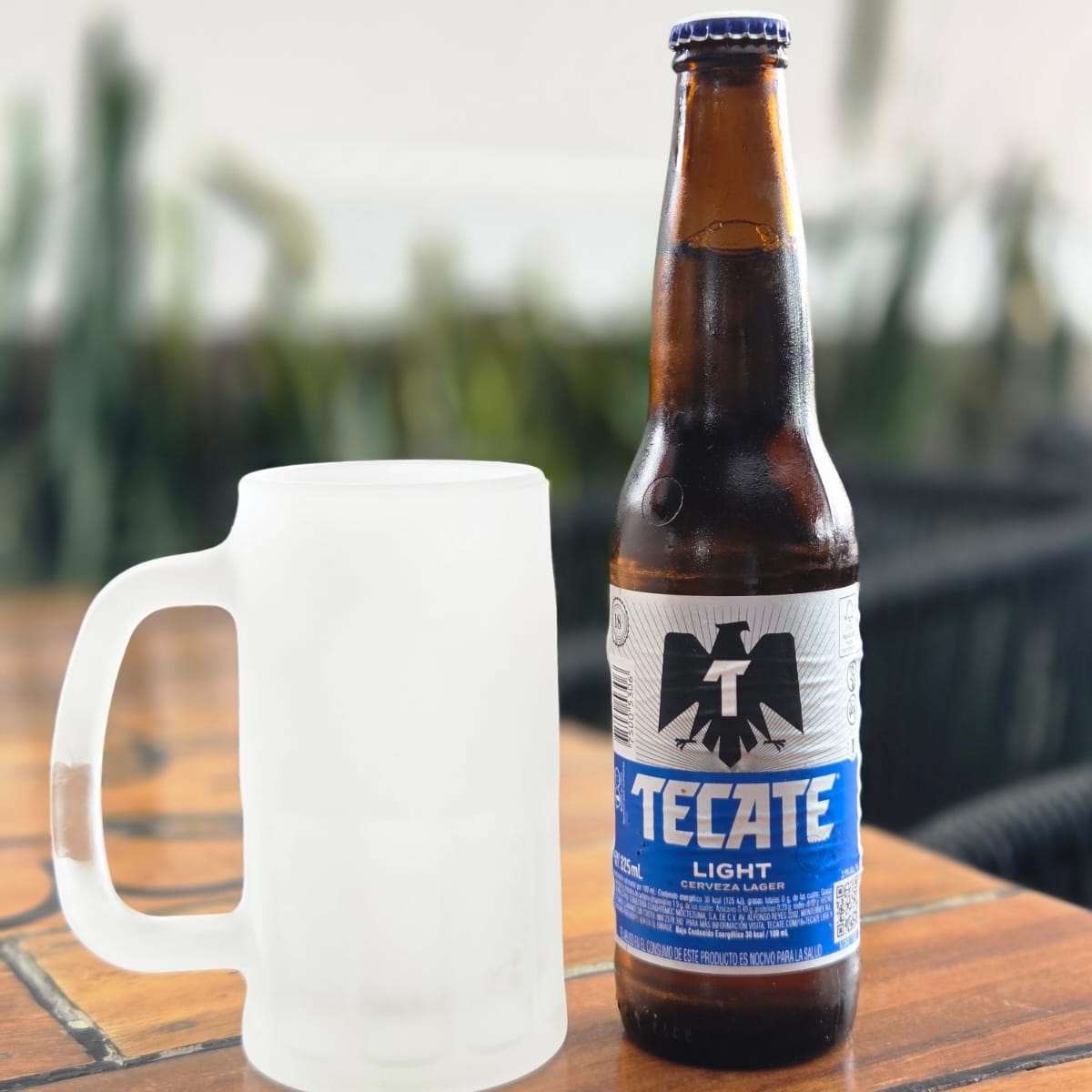 TECATE LIGHT