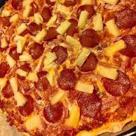 Pepperoni y piña.deluxe familiar (12 porciones)