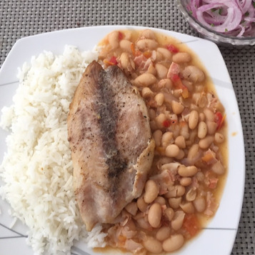 Chilcano + Merluza Frita con Frejoles