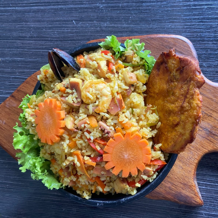 Arroz a la Marinera con Gaseosa