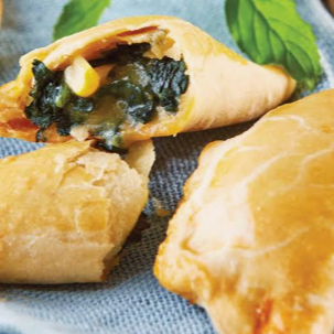 Empanada de Espinacas y Elote