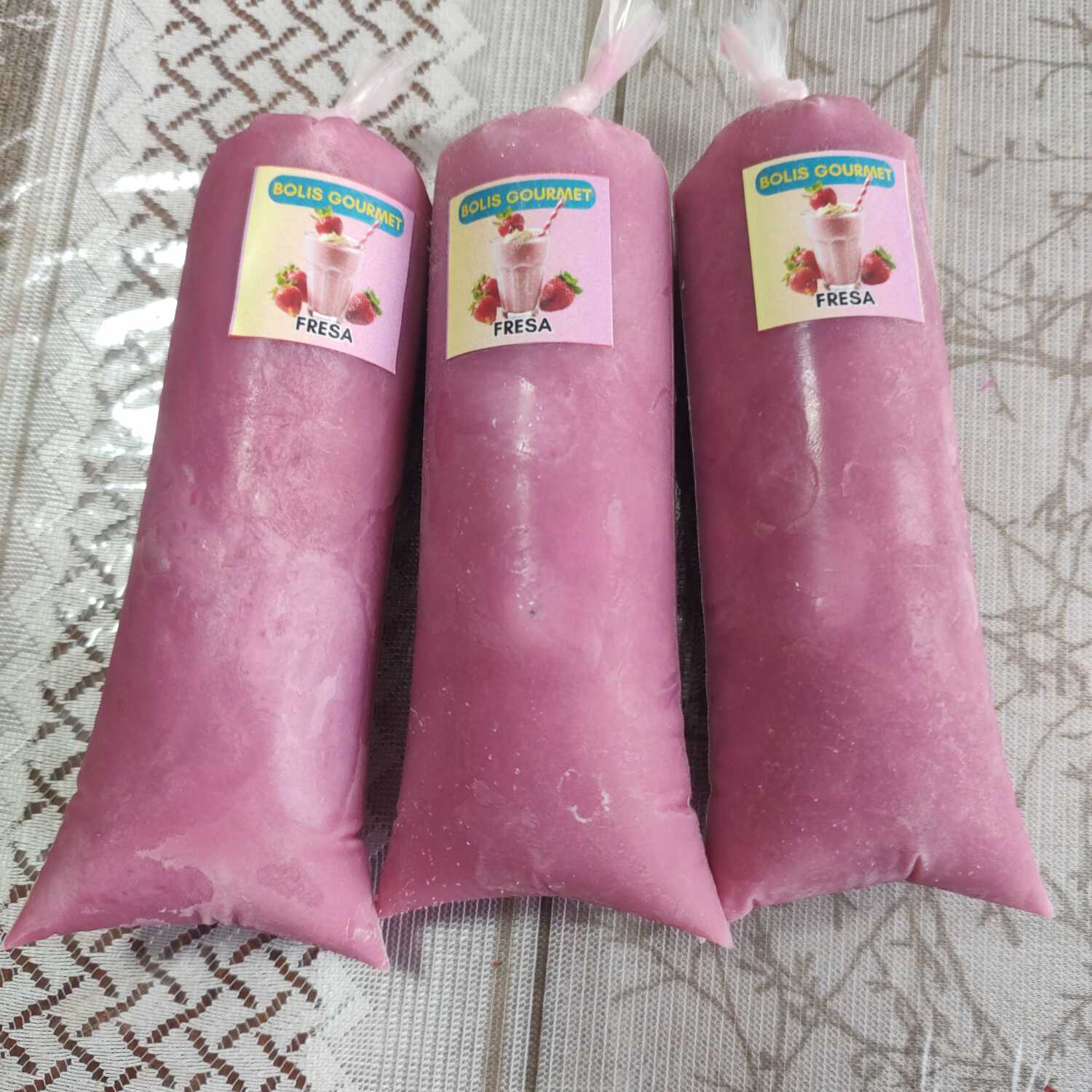 Boli de Leche de Fresa