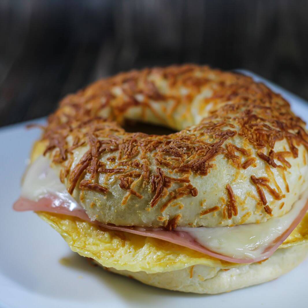 Bagel con Huevo