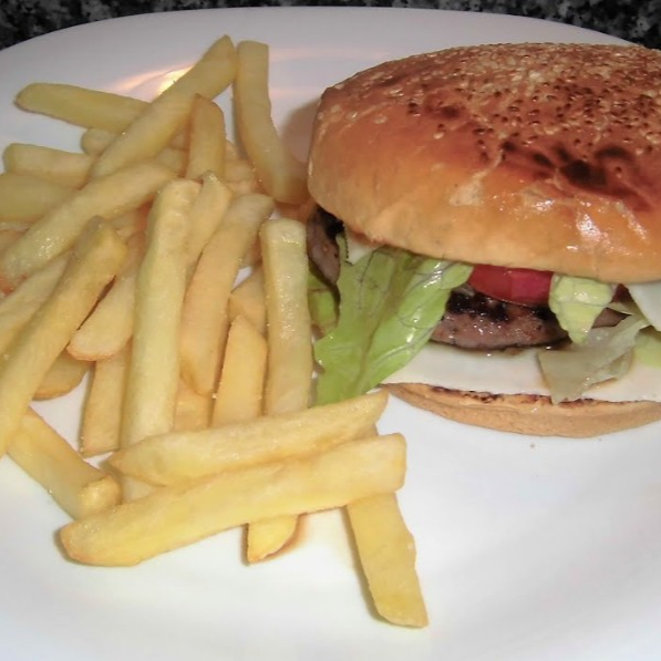 Hamburguesa Sencilla con Papas