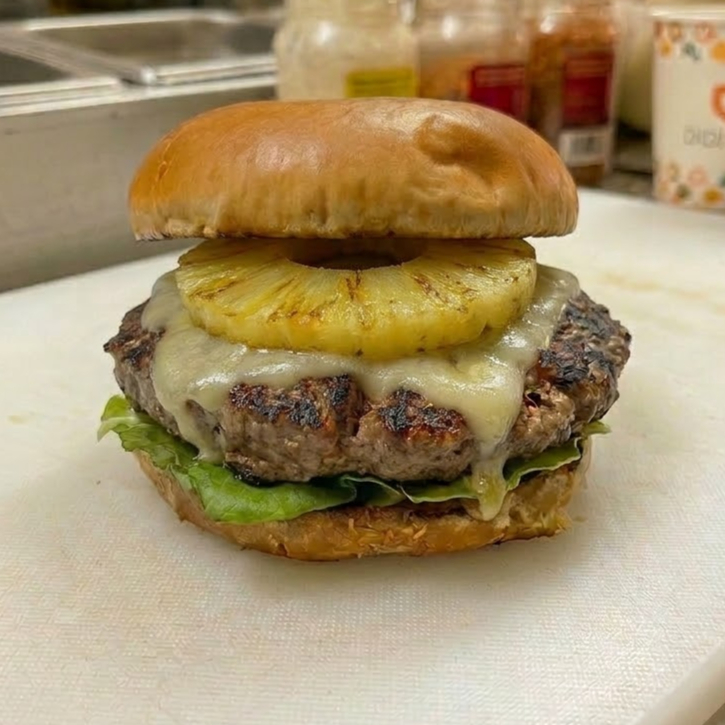 Hamburguesa Costilla con Piña