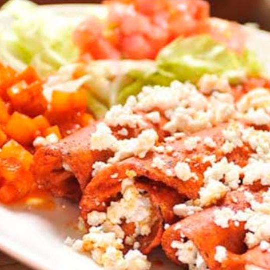 ENCHILADAS ROJAS DE QUESO