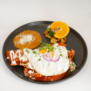 Chilaquiles sencillos rojos