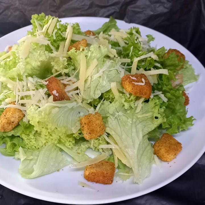 Ensalada cesar con fajitas de pollo