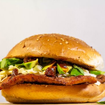 CEMITA MILANESA DE POLLO + MILANESA DE PUERCO