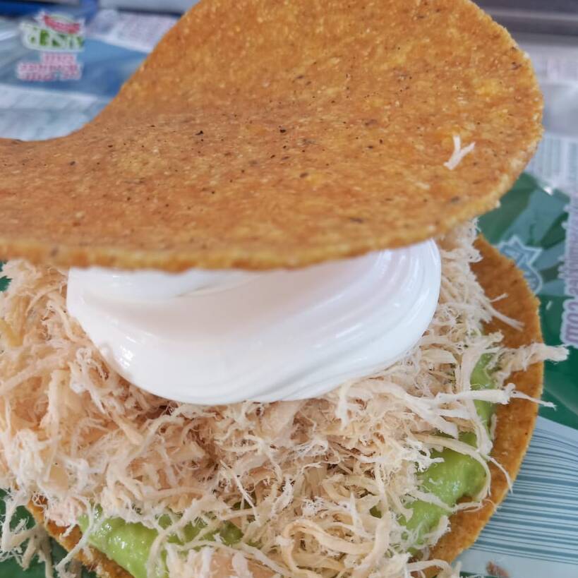 Combo Tostada y Consome Sencillo