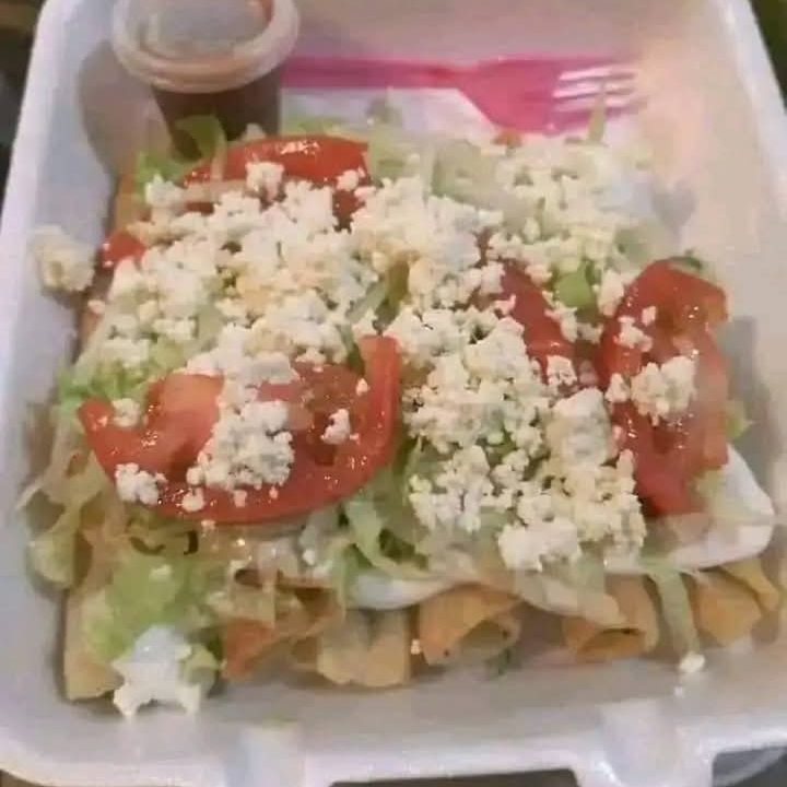 Flautas Doraditas Naturales Deshebrada 6 PIEZAS