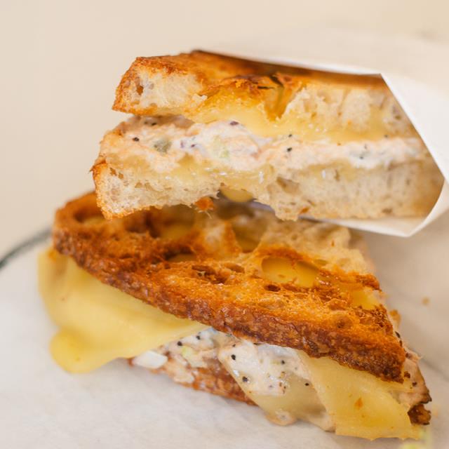 SANDWICH TUNA MELT