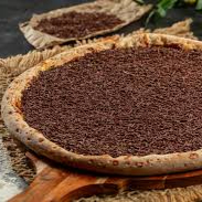 Chocolate com Chocolate Granulado.